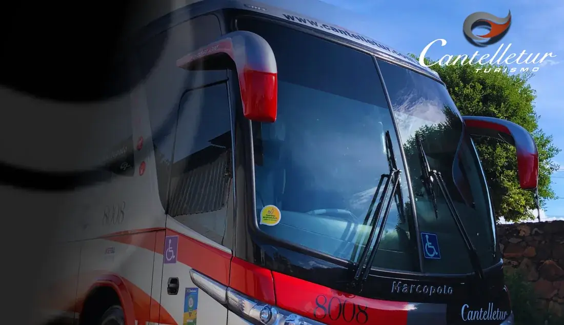 Ônibus G7 Paradiso 1200 Executivo de 45 lugares